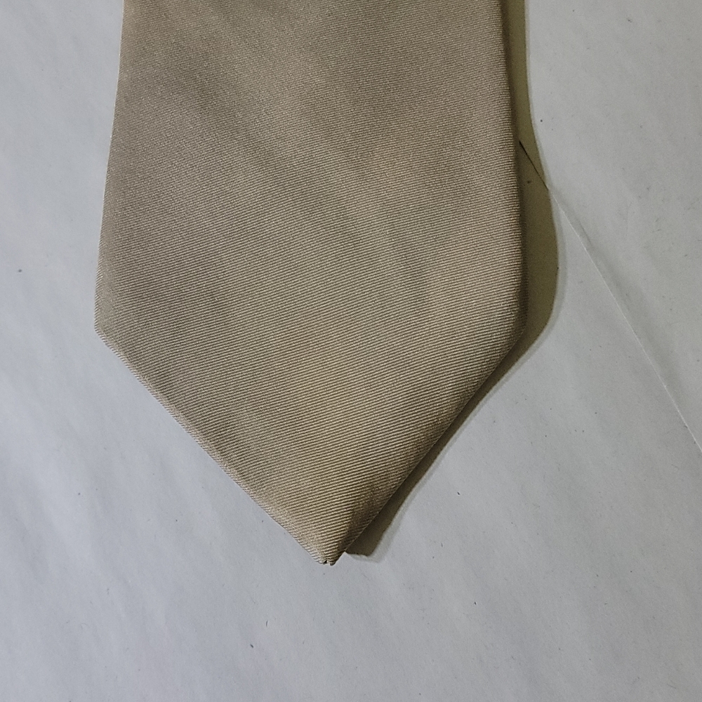 hardy Aimes Mens Silk tie